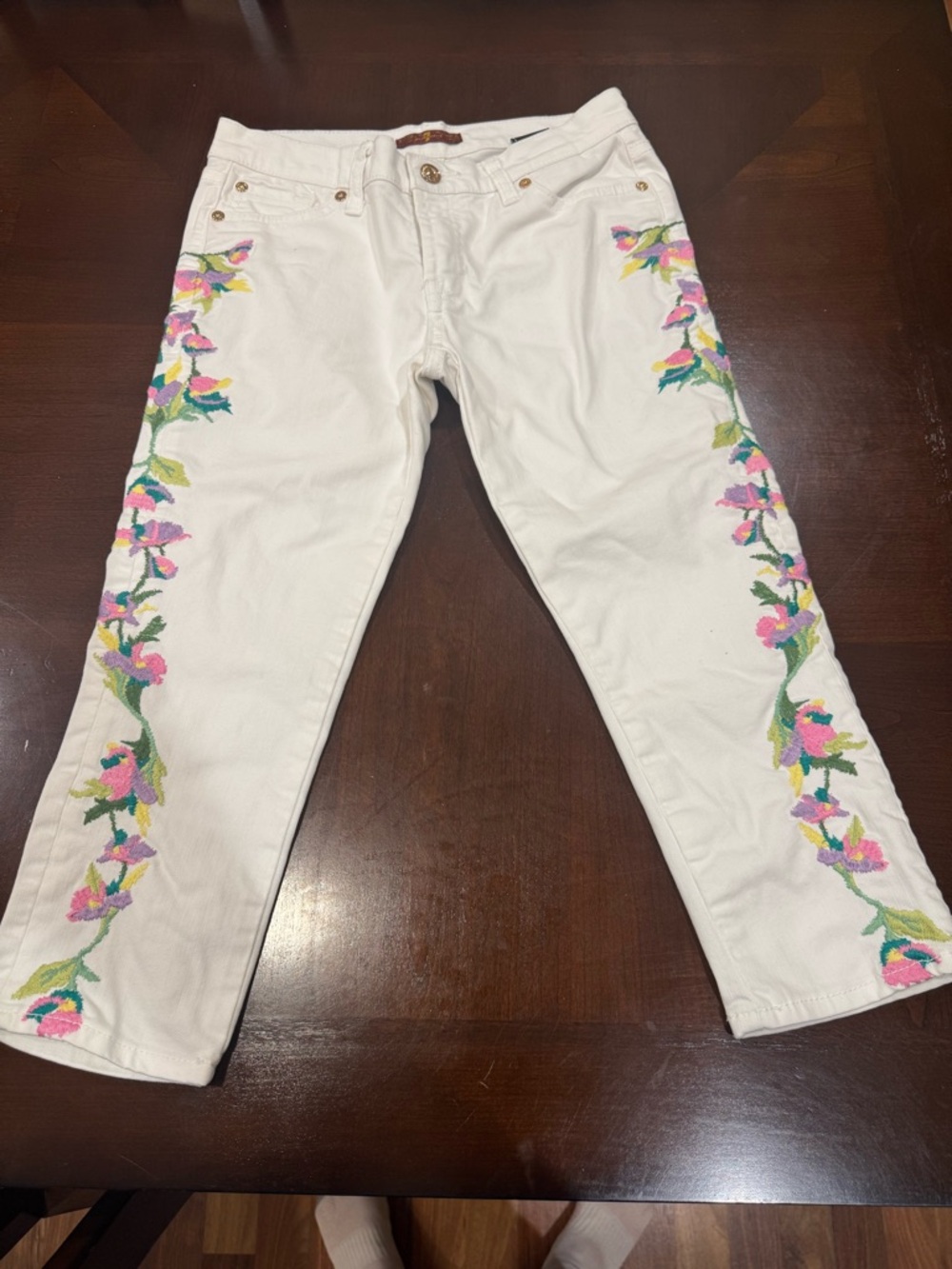 White girls  Embroidered Floral cropped Jeans 7 for all mankind size 12